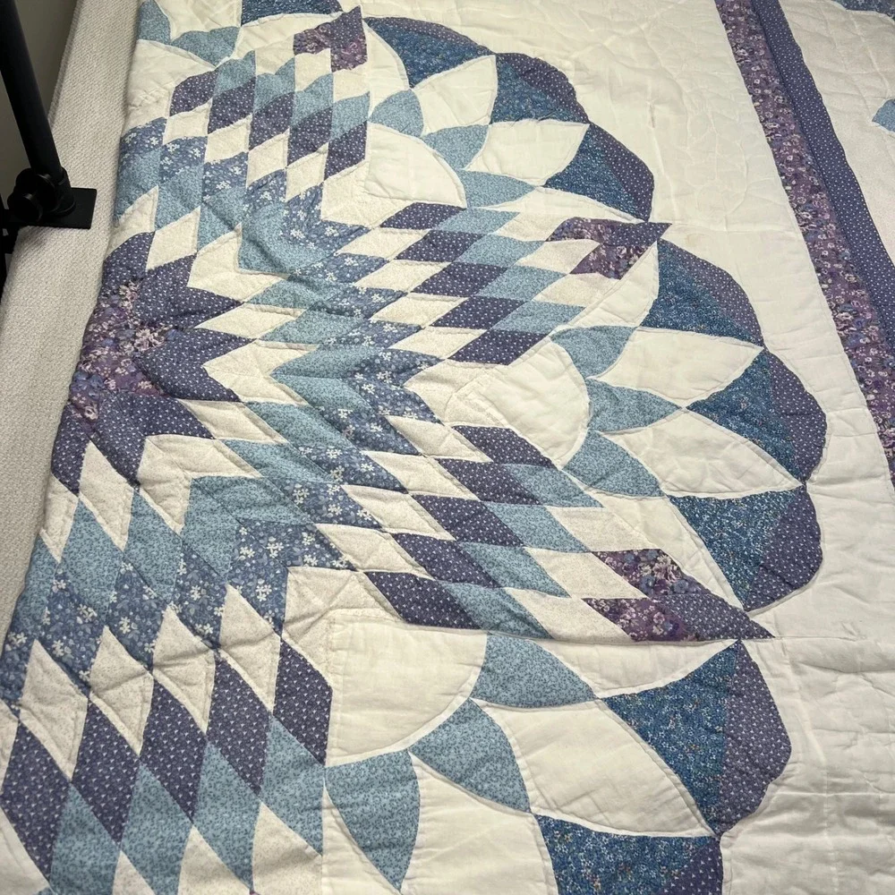 Handmade zippers pillow
